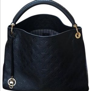 Authentic Louis Vuitton Artsy handbag